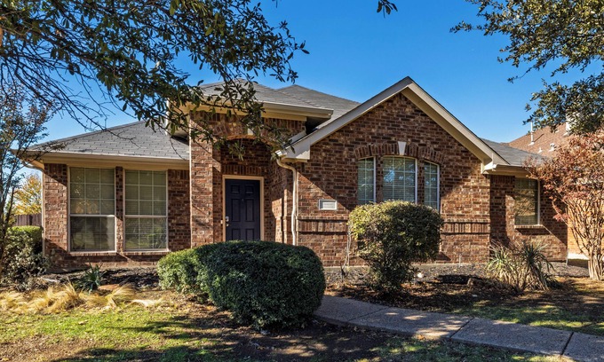 Frisco House | Stunning 4-bedroom house with Pool and Gameroom Frisco