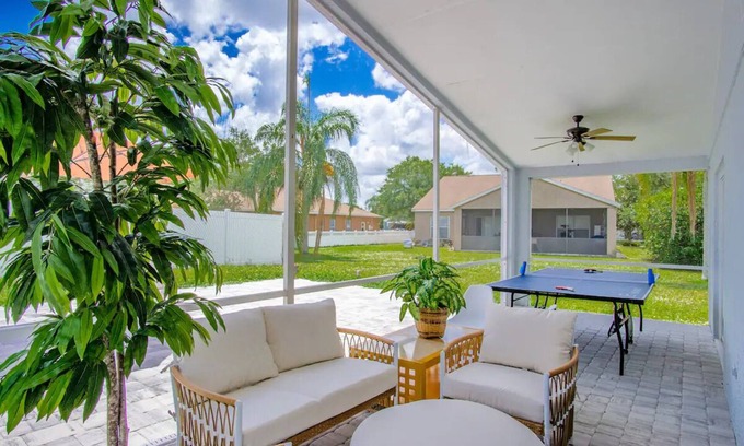 Sabal Harbour House | Stunning 4 BR Paradise - NewRemodel-Full Amenities! Resort Size Pool!