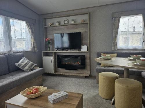 Pakefield Other | Stunning 6 Berth Caravan Near To The Beach At Pakefield Ref 68115Cr