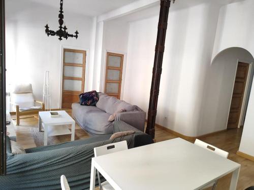 Barrio de La Latina Apartment | Stunning apartment for 7 pax - CvB