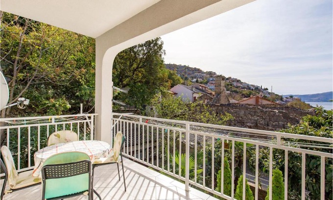 Senj Apartment | Stunning Apartment In Starigrad With Wifi