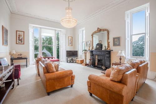 Torquay Apartment | Stunning Apartment in Victorian Villa with Garden