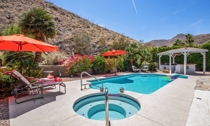 Cathedral City Cove House | Stunning Desert Oasis