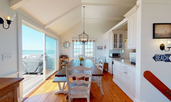 Nantucket House | Stunning Double Home Rental - 6 bedroom 16 guests