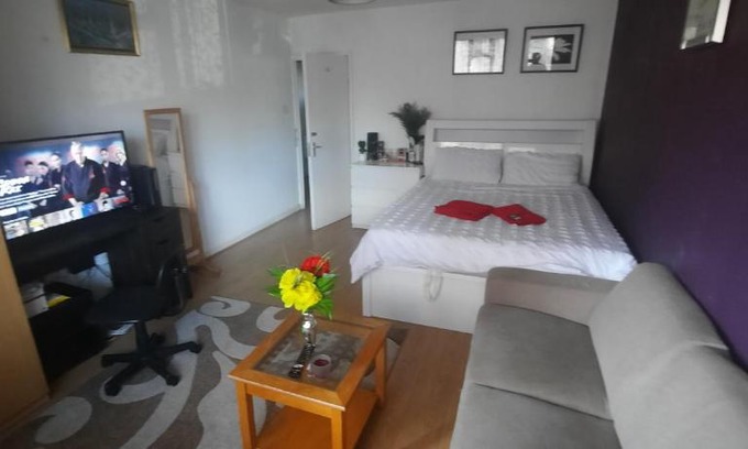 Stepney Green House | Stunning Double Room