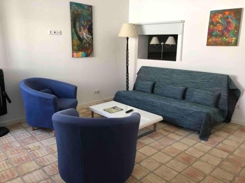 Fuseta House | Stunning Fishermans House in Central Fuseta