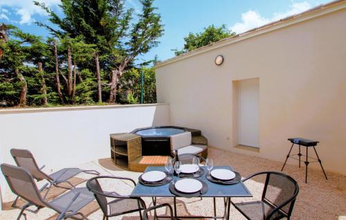 Rousson House | Stunning Home In Rousson With Wifi