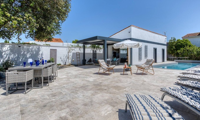 Royan House | Stunning home in Royan