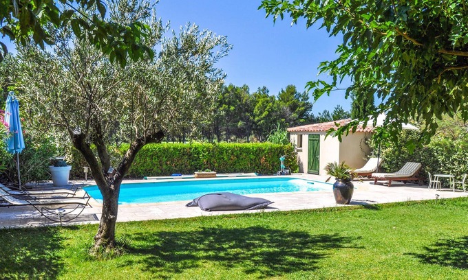 Vedene House | Stunning home in Vedène with WiFi