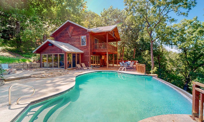 Bentonville - Fayetteville Cabin | Stunning lakefront home with guesthouse, private infinity pool, sauna & firepit