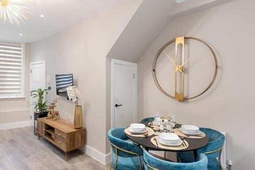 New Cross Apartment | Stunning London Flat with Jacuzzi Bath
