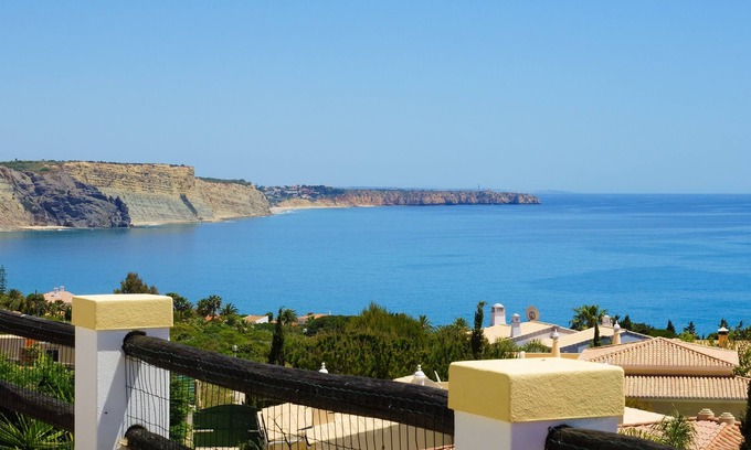 Praia da Luz Villa | Stunning luxury villa, heated pool, a/c, panoramic sea views, WiFi, BBQ, gardens