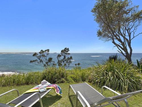 Noraville House | Stunning Ocean Views