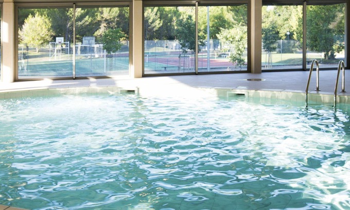 Greoux-les-Bains House | Stunning private villa for 4 people with pool, WIFI, TV, terrace, pets allowed and parking