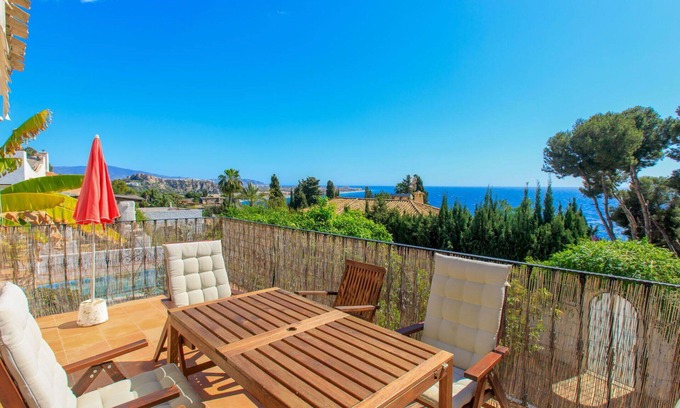 Salobrena House | Stunning private villa for 6 guests with A/C, WIFI, TV, terrace and pets allowed