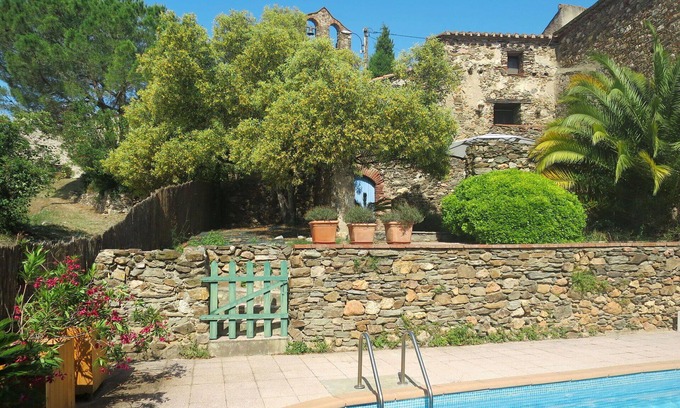 Torderes House | Stunning private villa for 5 people with private pool, WIFI, TV and terrace