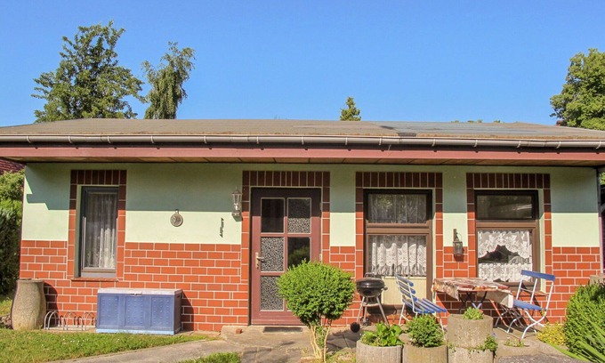 Goldberg House | Stunning private villa for 4 people with TV, patio and pets allowed