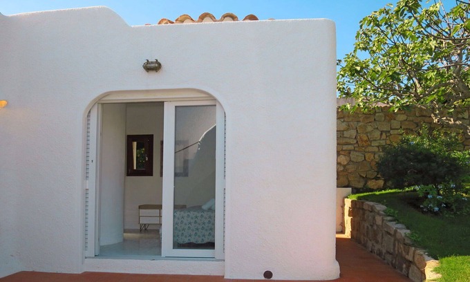 Punta Sardegna Villa | Stunning private villa for 10 guests with A/C, TV, terrace, pets allowed and parking