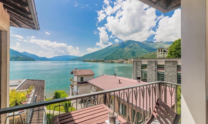 Gravedona Apartment | Stunning view lakeside apartment - Larihome A11