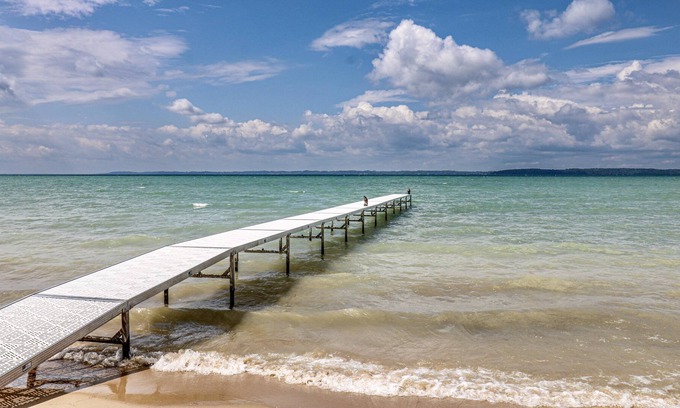 Kewadin House | Stunning Views of Grand Traverse Bay