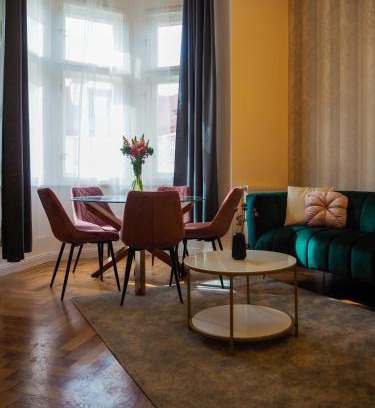 Stare Mesto Apartment | Stupartska Grand Residence