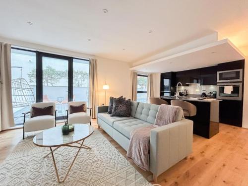 North Kensington Apartment | Stylish 2 bed apartment with large terrace