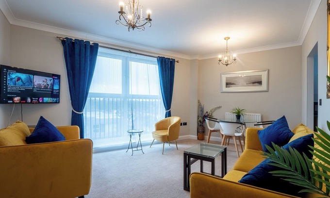 Beverley Apartment | Stylish 2-Bedroom Apartment Near New Malden Station