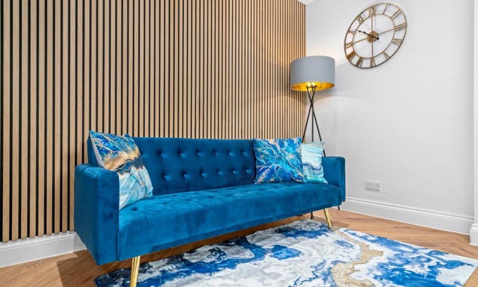 Galashiels Apartment | Stylish 4 Bed-Town Centre