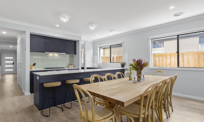 Clifton Springs House | Stylish and contemporary 4 bedroom house with Alfresco