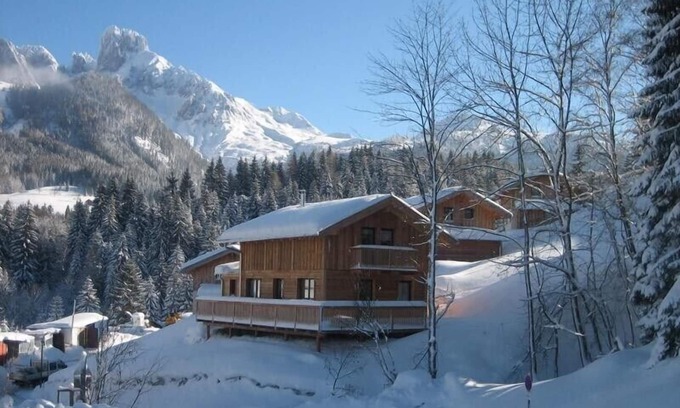 Annaberg im Lammertal Ski Chalet | Stylish and cozy: Austrian wooden chalet for 8, only 300m from slopes