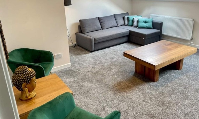 Stewarton Apartment | Stylish Apartment in Stewarton