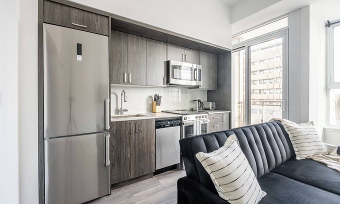 Mount Pleasant East Apartment | Stylish Downtown Condo, close to all amenities and transit