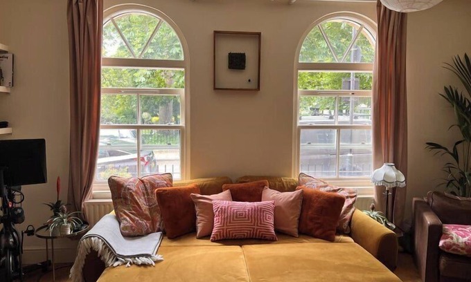 Homerton Apartment | Stylish & Homely 1BD Flat, 1min to Clapton Sqaure!