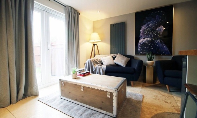 Penylan House | Stylish House in Wales Sleeps 8 by PureStay Short Lets