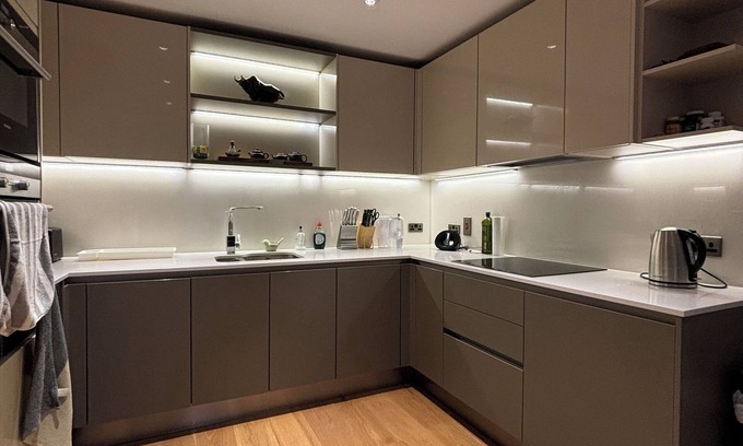 Castle Baynard Apartment | Stylish & Modern 1BD Flat - Chancery Lane!