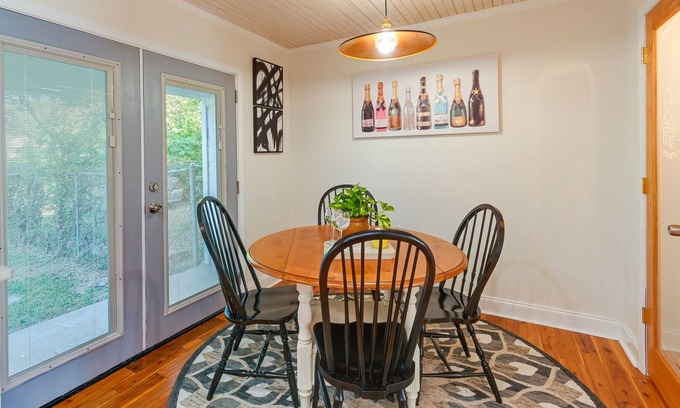 McFerrin Park Condo | Stylish Nashville Condo ~ 2 Mi to Downtown!