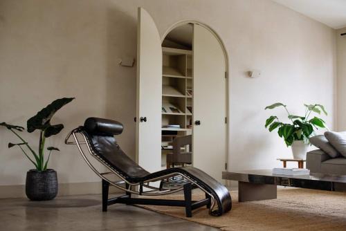 West Hollywood Bed & Breakfast | Stylish Penthouse in West Hollywood