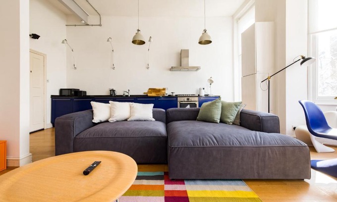 Colville Apartment | Stylish & Spacious Notting Hill Loft