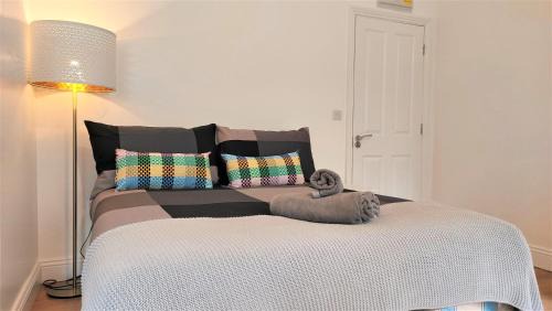 Somers Town Apartment | Stylish Studio Flat in Camden King's Cross Zone 1