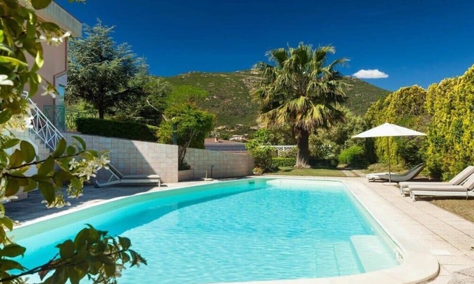 Poggio dei Pini Villa | Stylish Villa With Modern Design & A Pool