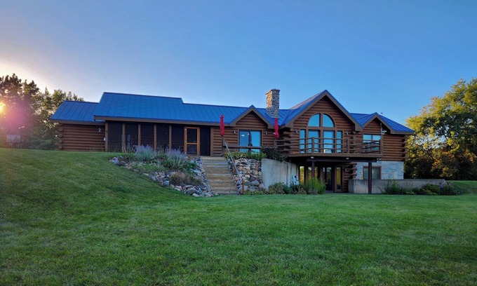Brodhead Cabin | Sugar River Retreat - 50 acres - Seclusion!