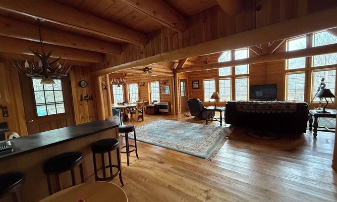 Kingfield House | Sugarloaf Area/Spectacular Upscale Log Home