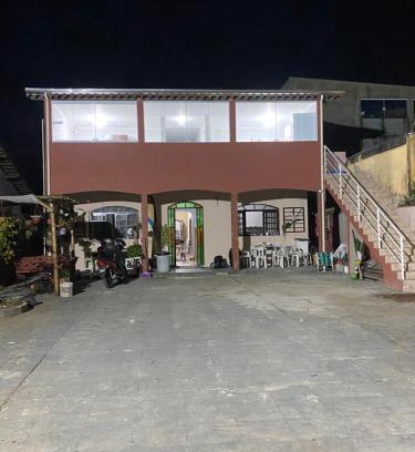 Indaia House | Suite 4 a 3 quadras da praia