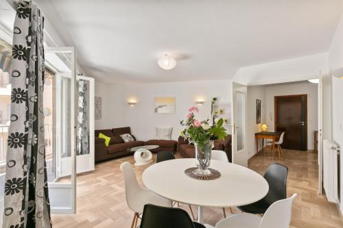 Vernier Apartment | Suite de Dijon FSHH