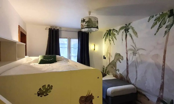 Arbigny Apartment | Suite Dino 5 persons