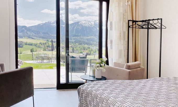 Enzensberg Apartment | Suite Schlossblick - with lake and castle view