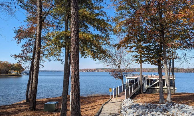 Littleton House | Summer Getaway with "No Egrets"! Your Lake Gaston haven awaits you! π