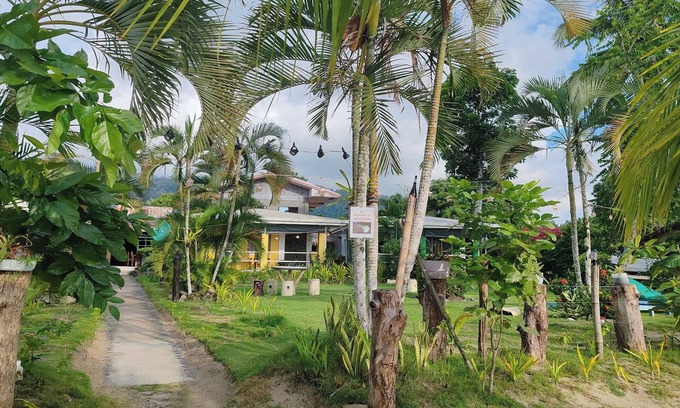 Port Barton Hotel | Summer Homes Beach Front Resort and Cottages Port Barton