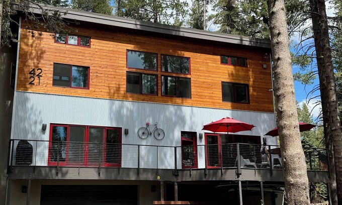 Serene Lakes House | Summer Lake/Ski House at Serene Lakes