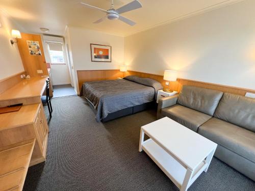 Merimbula Hotel | Summerhill Motor Inn